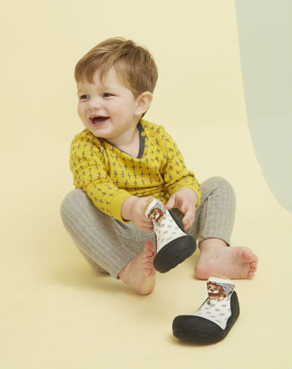 Πώς να επιλέξουμε σωστά τα πρώτα παπούτσια του μωρού;
